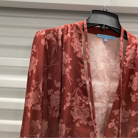 ANTONIO MELANI Burgundy Floral Wrap Blouse - Picture 2 of 11